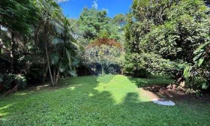 Terreno Amplo com 2 Lotes na Tranquila Granja Vianna
