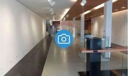 Excelente Ponto comercial em MOEMA com 519m², 4 vagas para estacionamento !