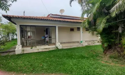 Casa para Venda em Saquarema, Gravatá, 5 dormitórios, 2 suítes, 4 banheiros, 3 vagas