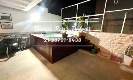 Cobertura Duplex, piscina, 3 quartos, 2 suítes, 2 vagas.
