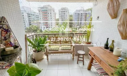 Apartamento de 3 qts, suíte, varanda, dependência e vaga.