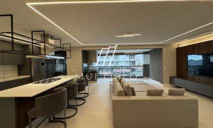 Lindo apartamento totalmente mobiliado no Level Alphaville