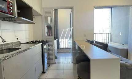 Apartamento para locação com 2 quartos semimobiliado em Alphaville