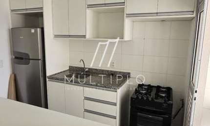 Apartamento com 1 quarto e sala ampliada em Alphaville condomínio com lazer completo