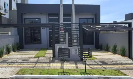 Casa com 3 quartos à venda na Rua Walter Pacheco, 40, Oriço, Gravataí por R$ 490.000