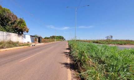 VENDO - Terreno na Av Comercial próximo ao Florais da Mata e em frente ao Florais do Bosque na Várzea Grande MT