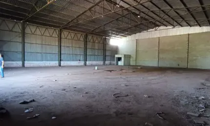 ALUGO - Galpão de 720m² no distrito Industrial de Cuiabá MT