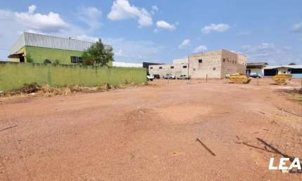 Vendo - Terreno comercial próximo Av Fernando Correa da Costa em Cuiabá MT