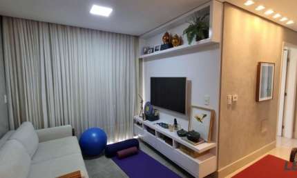 VENDO - Apartamento Reformado e Mobiliado no Edifício Jardim Olivia em Cuiabá