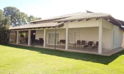 Venda - Casa mobiliada no Condomínio Villagio 2 Chapada dos Guimarães - MT