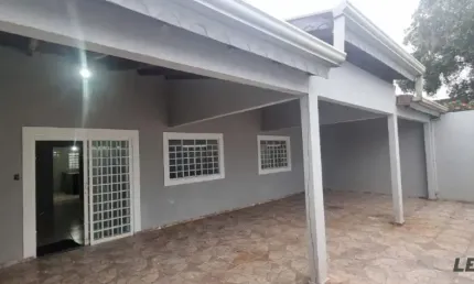 Vendo Ótima Casa no Bairro Jardim Industriário Cuiabá - MT