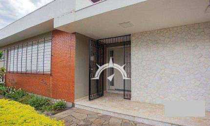 Excelente casa bem localizada no bairro Cristo redentor