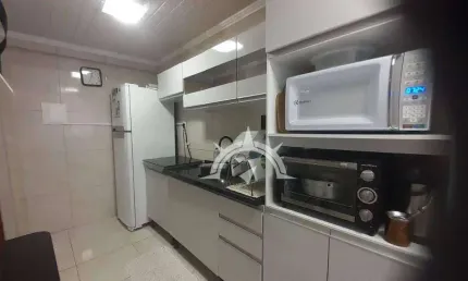 Apartamento com 2 dormitórios à venda, 56 m² por R$ 370.000,00 - Vila Ipiranga - Porto Alegre/RS