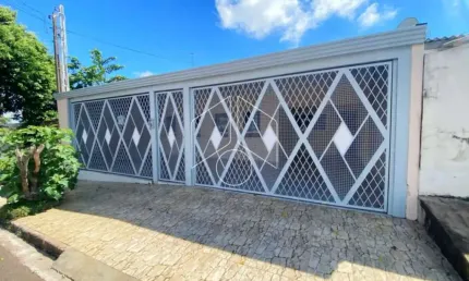 Casa com 3 quartos à venda na Rua Aldo Rotelli, 2094, Jardim Esplanada, Marília