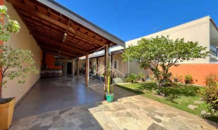 Casa com 2 quartos à venda na Rua Ângelo Fortunato, 9149, Cavalieri II, Marília
