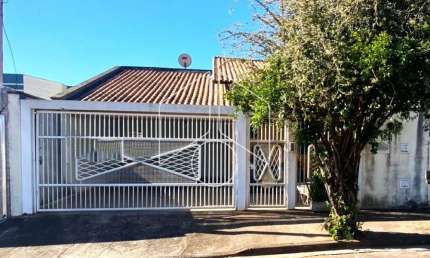Casa com 3 quartos à venda na Rua Alberto Merino, 9140, Jardim Esplanada, Marília