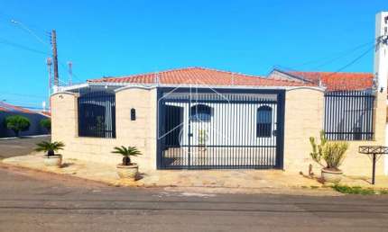 Casa com 3 quartos à venda na Rua Gabriel Gebra, 10887, Jardim Aparecida Nasser, Marília