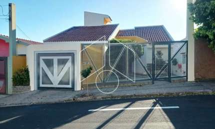 Casa com 3 quartos à venda na Rua Francisco Barrueco, 20393, Jardim Parati, Marília
