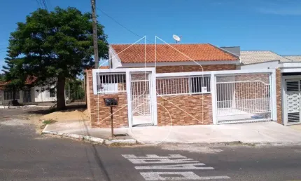 Casa com 3 quartos à venda na Avenida Das Orquídeas, 0, 20063, Jardim Marília, Marília