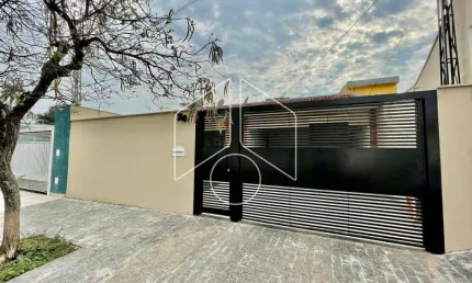 Casa com 3 quartos à venda na Avenida República, 7112, Marília, Marília