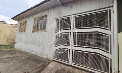 Casa com 3 quartos à venda na Rua Independência, 100092, Marília, Marília
