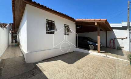 Casa com 3 quartos à venda na Rua Antônio Carlos De Andrade E Silva, A, 10358, Núcleo Habitacional Jardim Bela Vista, Marília