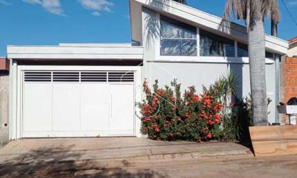 Casa com 3 quartos à venda na Rua Etelvino Miguel De Souza, 0, 20263, Conjunto Habitacional Leonel de Moura Brizola, Marília