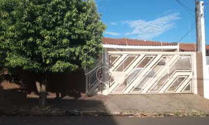 Casa com 3 quartos à venda na Rua Delphina Lopes de Mello, 8171, Jardim Parati, Marília
