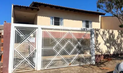 Casa com 3 quartos à venda na Rua Hermínio Scarabotolo, 10182, Palmital, Marília