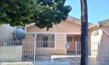 Casa com 3 quartos à venda na Rua Dona Júlia Nomura, 10993, Fragata, Marília