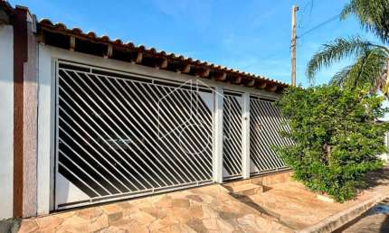 Casa com 3 quartos à venda na Rua José Silva Coqueiro, 2177, Jardim Adolpho Bim, Marília