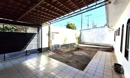 Casa com 2 quartos à venda na Rua Coronel Moreira Cesar, 30298, Jardim Monte Castelo, Marília