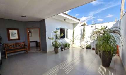 Casa com 3 quartos à venda na Rua Otávio de Azevedo Falcão, 30075, Jardim Altos do Palmital, Marília