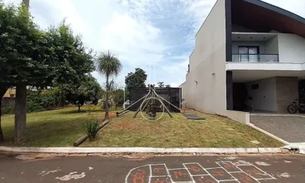 Terreno à venda na Avenida Helena Menóia Borghetti, 9107, Centro (Lácio), Marília