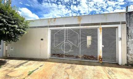 Casa com 3 quartos à venda na Rua Guilherme Scheffer Netto, 20561, Jardim Esplanada, Marília