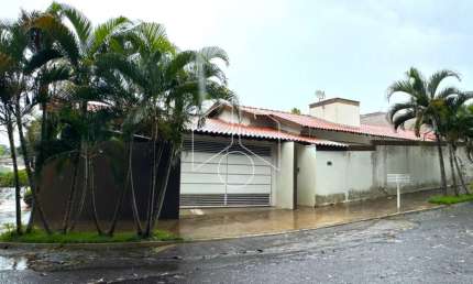 Casa com 3 quartos à venda na Rua Francisco Moreno, 6183, Jardim Estoril, Marília