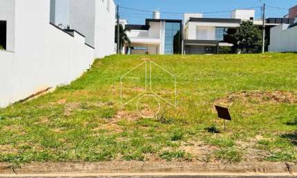 Terreno em condomínio fechado à venda na Avenida Doutor José Guimarães, 64, Jardim América, Marília