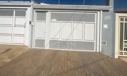 Casa com 3 quartos à venda na Rua Alcindo Saul Amaral, 10850, Parque São Jorge, Marília
