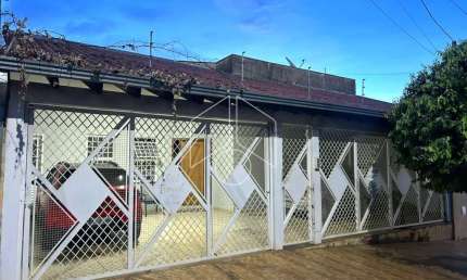 Casa com 3 quartos à venda na Avenida Martim Afonso, 6096, Jardim Monte Castelo, Marília