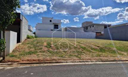 Terreno à venda na Avenida Dos Jardins, Quadra L, 10072, Jardim Tangará, Marília