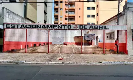 Barracão / Galpão / Depósito à venda na Rua Quatro de Abril, 10877, Centro, Marília