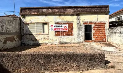 Casa com 2 quartos à venda na Rua José Bonifácio, 10786, Palmital, Marília