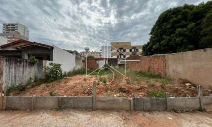 Terreno comercial à venda na Rua Quinze de Novembro, 3051, Barbosa, Marília