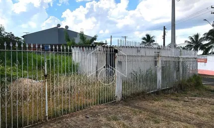 Terreno comercial à venda na Avenida Ermelinda Clarice Sanches Casarini, 10763, Jardim Polyana, Marília
