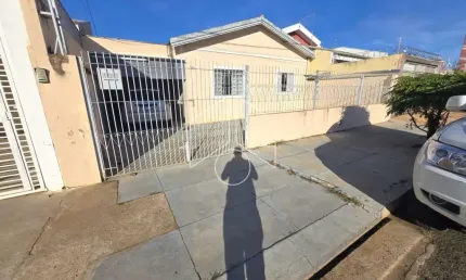 Casa com 2 quartos à venda na Rua Canadá, 100152, Jardim Vitória, Marília