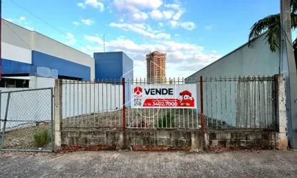 Terreno comercial à venda na Avenida Rio Branco, 60407, Centro, Marília