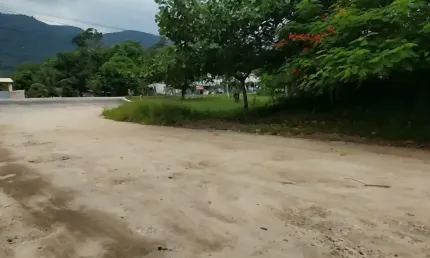 Vendo terreno comercial em Agro Brasil, beira da pista