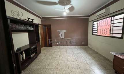 Casa com 3 quartos à venda na Vila Engler, Bauru 