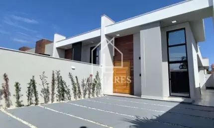 Casa à venda no bairro Jardim Atlântico Central (Itaipuaçu) - Maricá/RJ