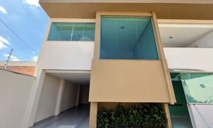 Casa com 3 quartos à venda na Travessa A, 200, Araés, Cuiabá